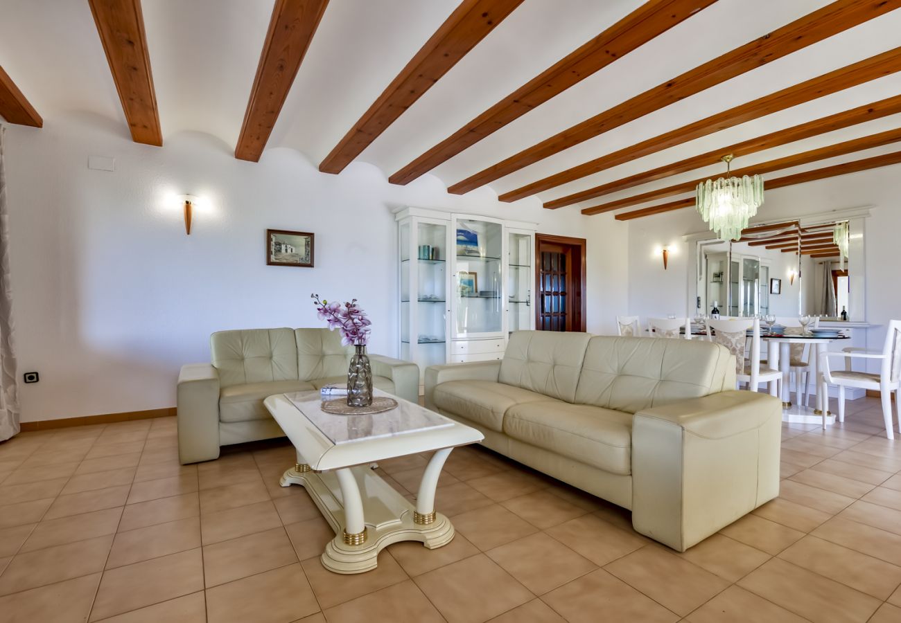 Villa en Moraira - MATISSE, Amplia villa en Moraira para 9 pax, piscina privada y wifi gratis