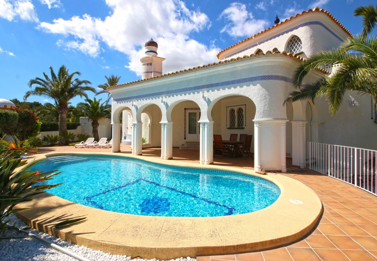 Villa en Denia - Lujosa Villa con aire acondicionado y piscina Marquesa GU 4 Personas