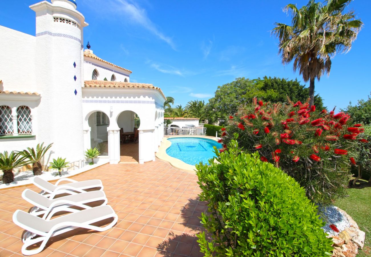 Villa en Denia - Lujosa Villa con aire acondicionado y piscina Marquesa GU 6 Personas