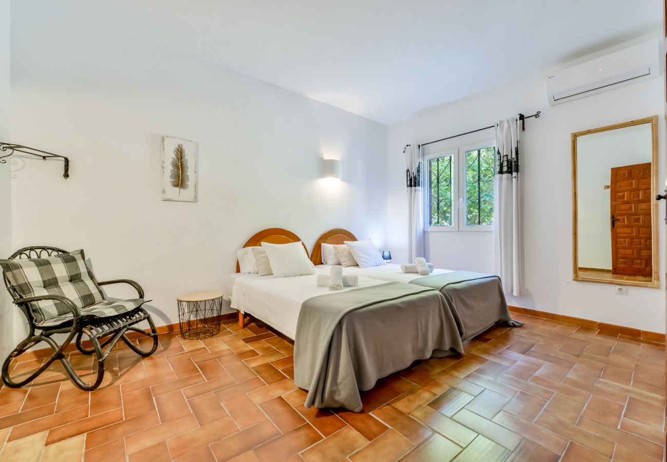 Bungalow en Moraira - MEU LAR, Bungalow acogedor ideal para parejas, cerca de la playa