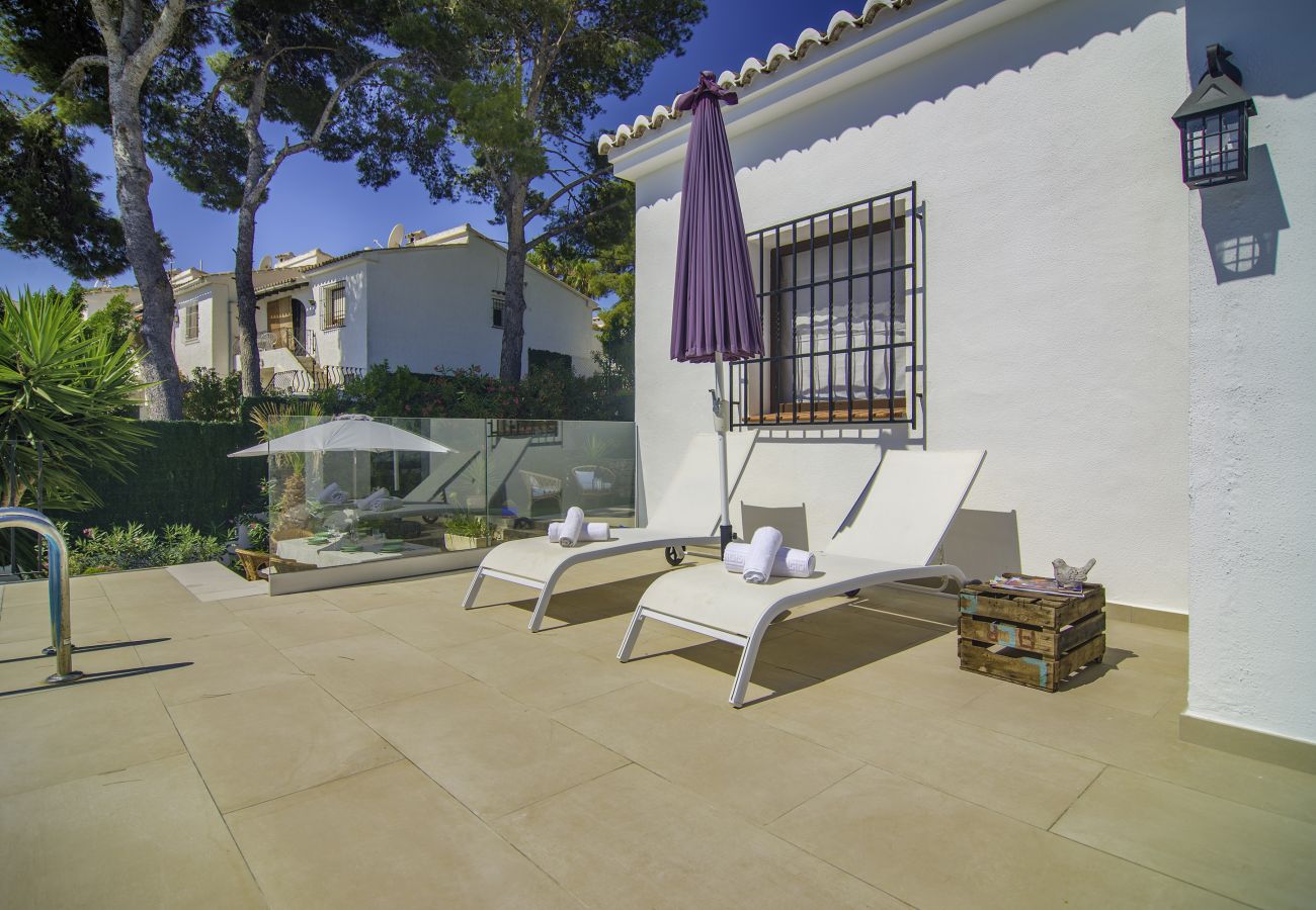 Villa en Moraira - OLGA - Villa Acogedora y de buen gusto con piscina privada y Wifi GRATIS para 7 personas.