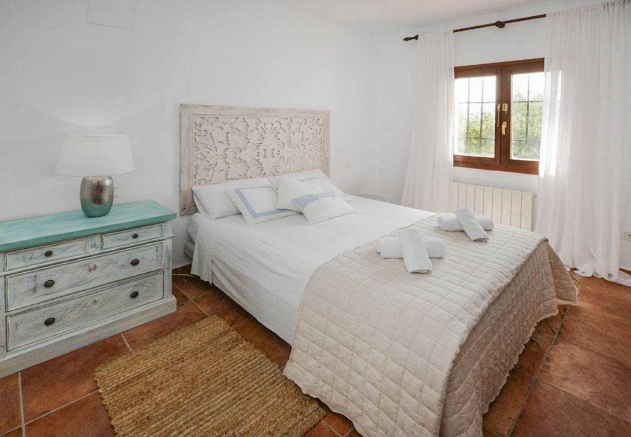 Villa en Moraira - OLGA - Villa Acogedora y de buen gusto con piscina privada y Wifi GRATIS para 7 personas.