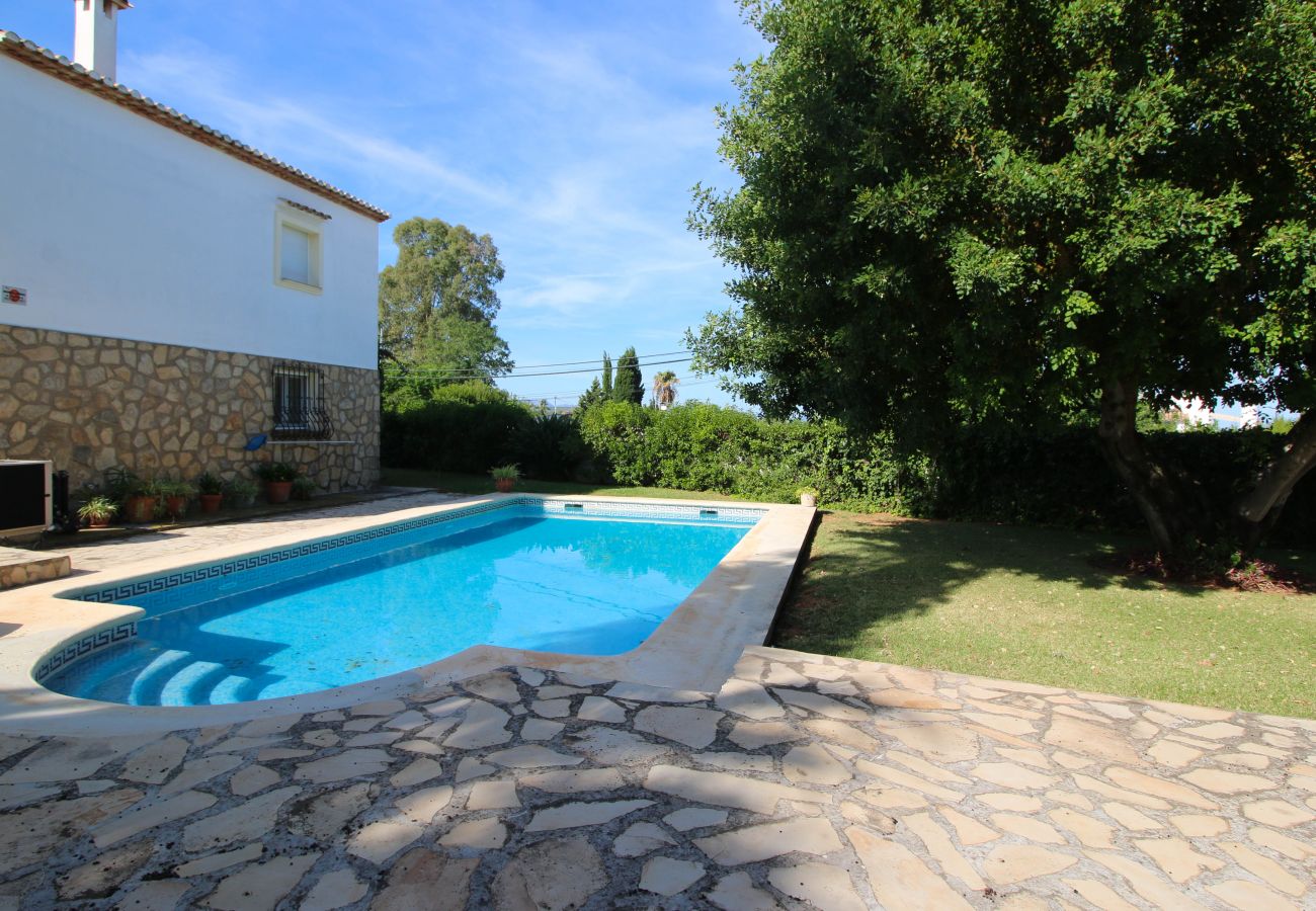 Villa en Denia - Acogedora villa en Santa Lucía con piscina privada para 4p