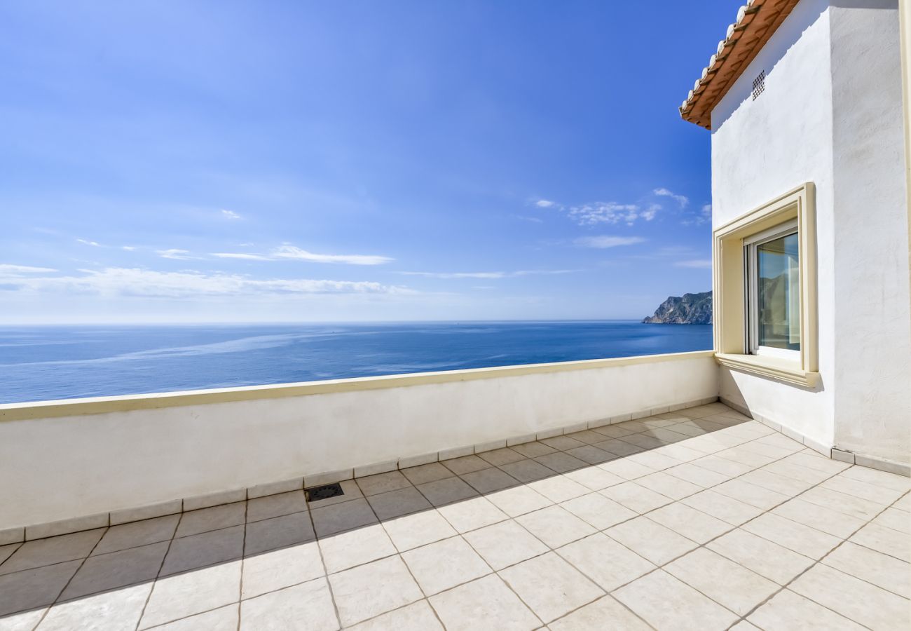 Villa en Benissa - RAPHAEL, Preciosa villa para 6 pax con espectaculares vistas al mar en Benissa.wifi gratis