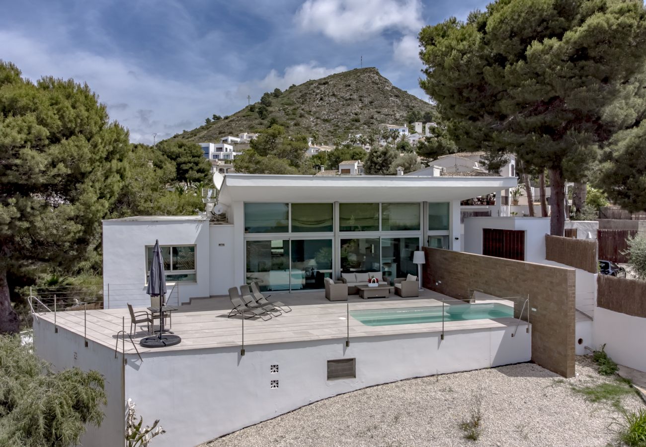 Villa en Moraira - Alquiler de villa en el Portet de Moraira ELTRECE