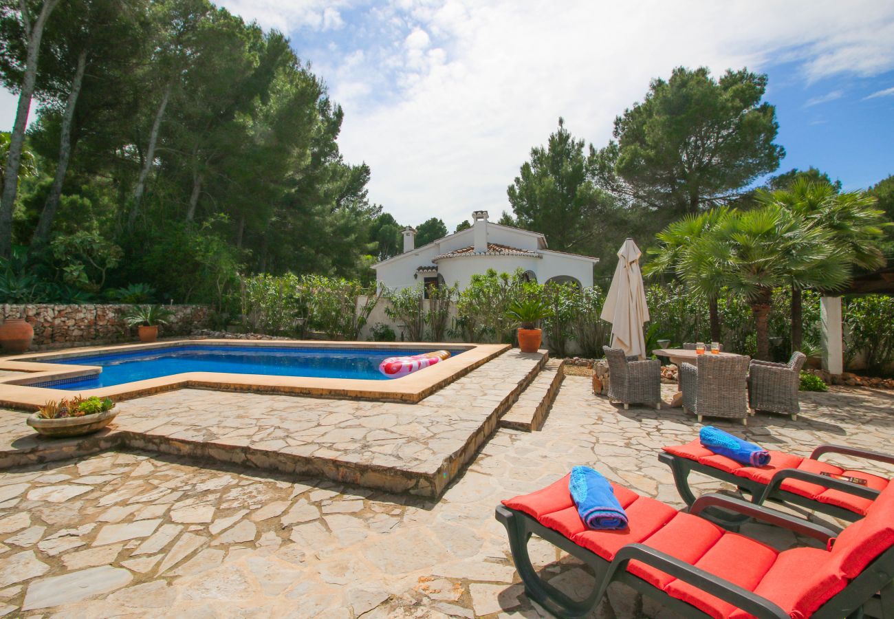 Villa en Denia - Bonita Villa en Marquesa con un amplio jardín