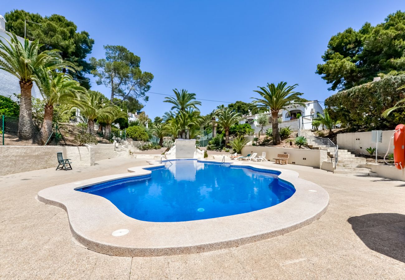 Bungalow en Moraira - SAN JAIME, bonito bungalow en Moraira para 4 adultos y 2 niños con piscina comunitaria y wifi gratis