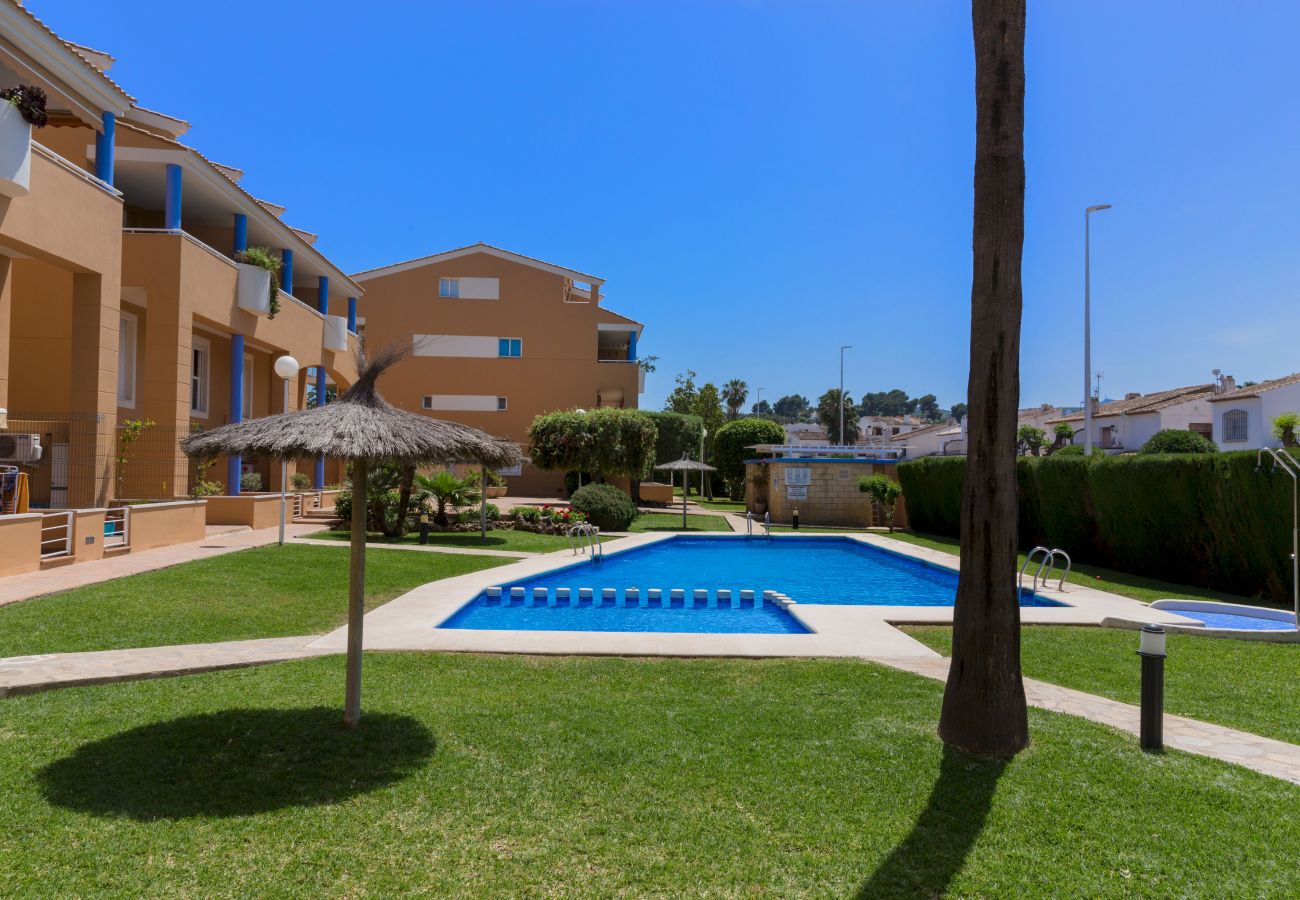 Apartamento en Javea / Xàbia - Menorca Duplex Javea, con Terraza, Piscina Comunitaria y muy cerca de la playa