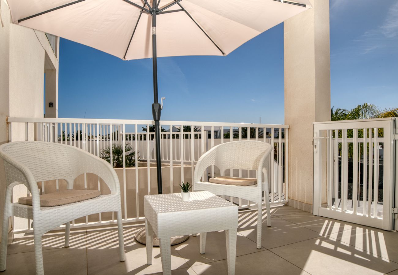 Casa en Costa Teguise - Suite ANIAGUA Luminosa vivienda con vista a la piscina