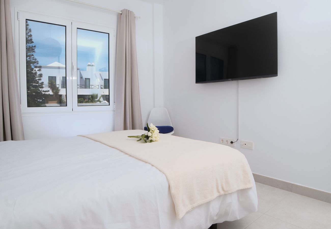 Apartamento en Costa Teguise - Ocean View con terraza vista mar y piscina comunitaria