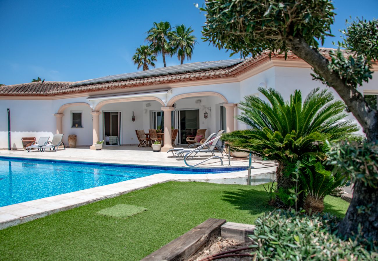 Villa en Benissa - Alquiler de villa en Cala Pinets Benissa ACACIAS,  con piscina privada para 6 pax