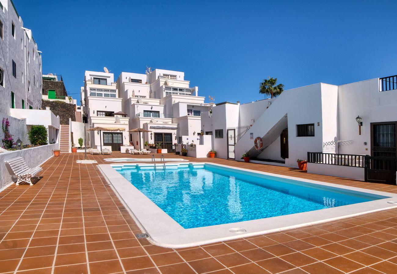 Casa en Puerto del Carmen - Sea Waves Lanzarote - Gran terraza, piscina comunitaria, WiFi con fibra