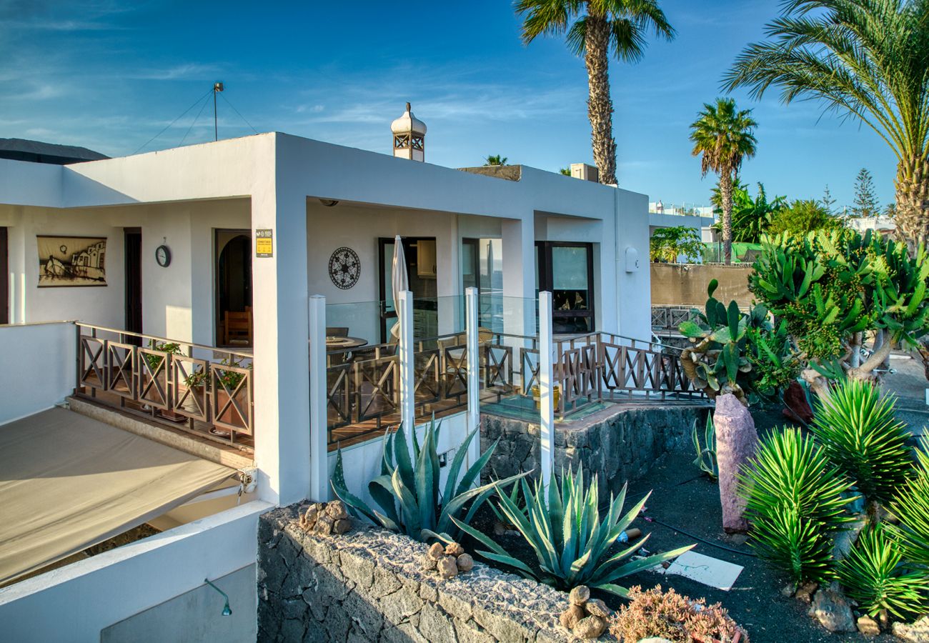 Casa en Playa Blanca - Casa Efesto - 3 dormitorios con piscina, terraza y vistas a Fuerteventura