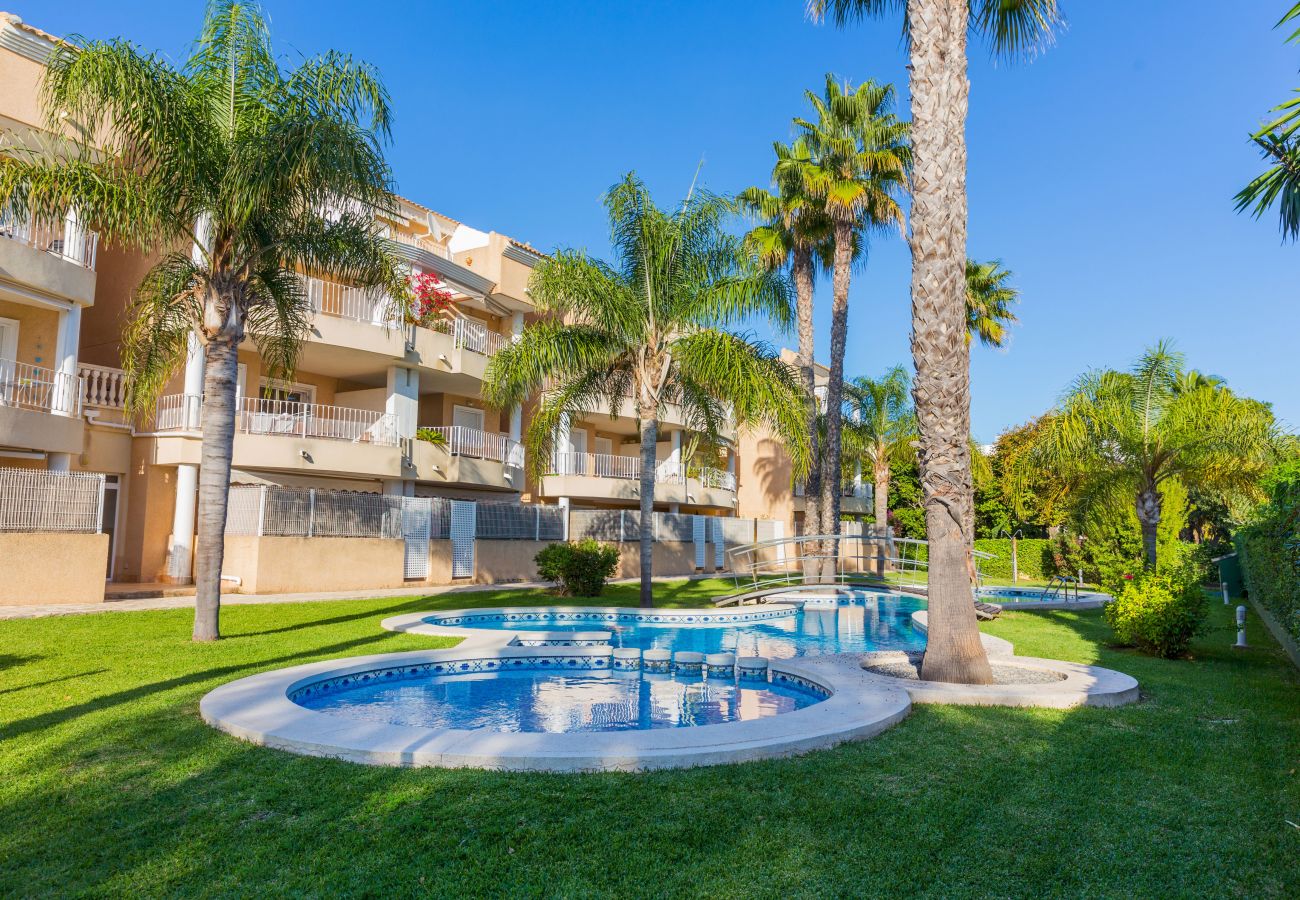 Apartamento en Javea / Xàbia - Venecia Apartment Javea Montañar I, con Terraza, AC y Piscina Comunitaria