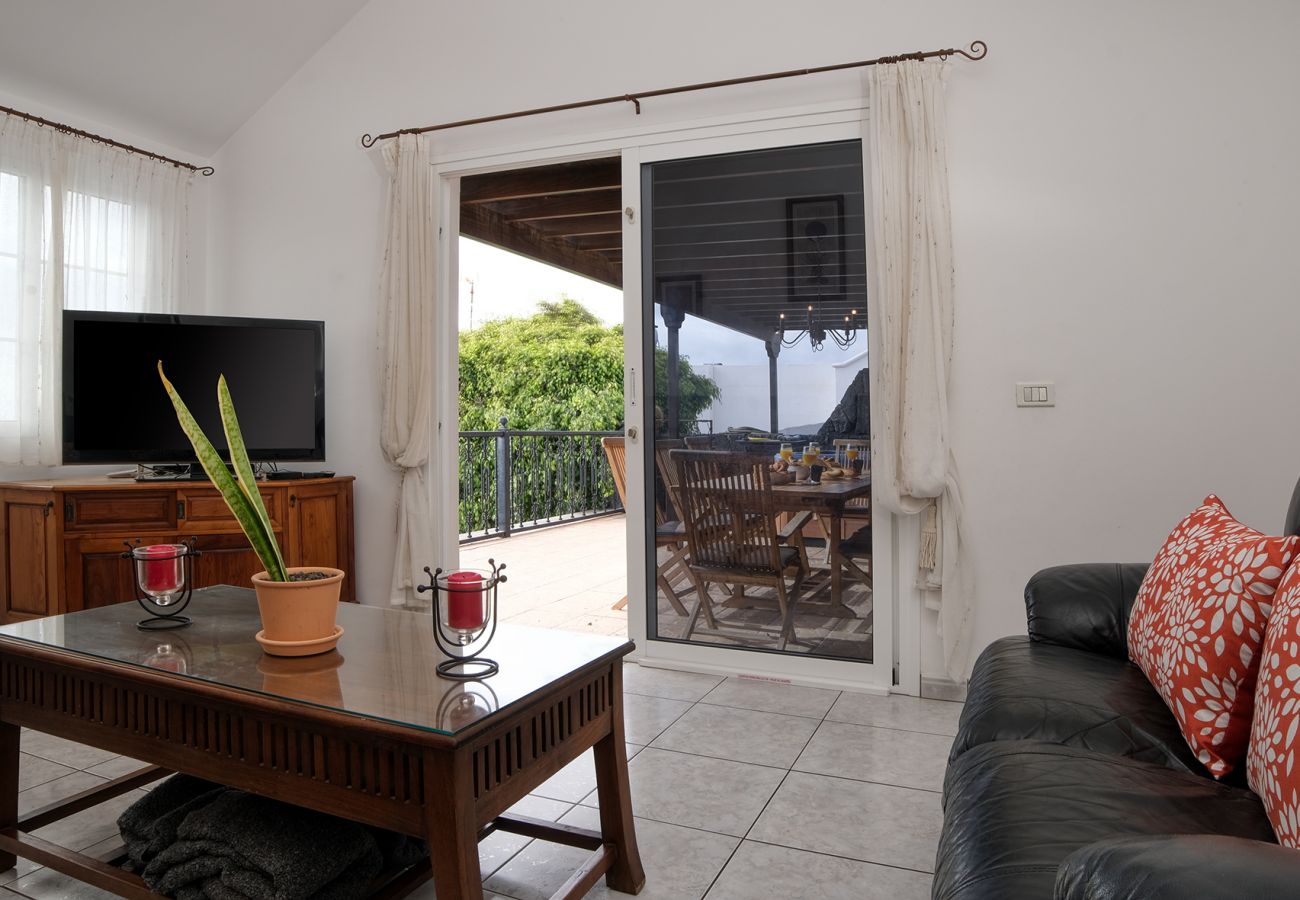 Casa en Tías - Casa vista Paraiso con piscina, vista al oceano, aire acondicionado,