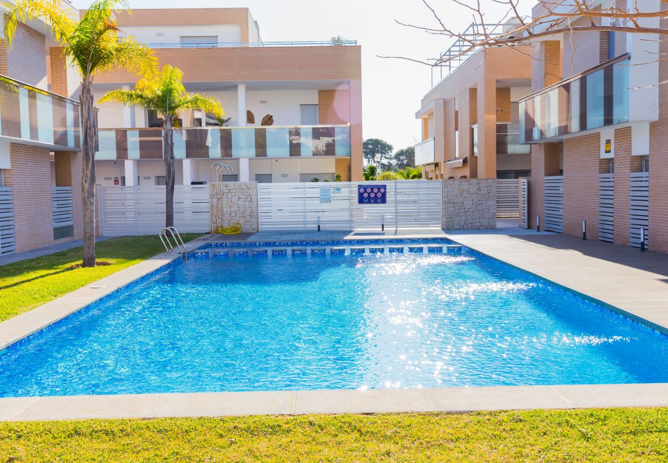 Apartamento en Javea / Xàbia - Paraiso Verde Apartment Javea, con AC, Gran Terraza, Jardín Privado y Piscina Comunitaria