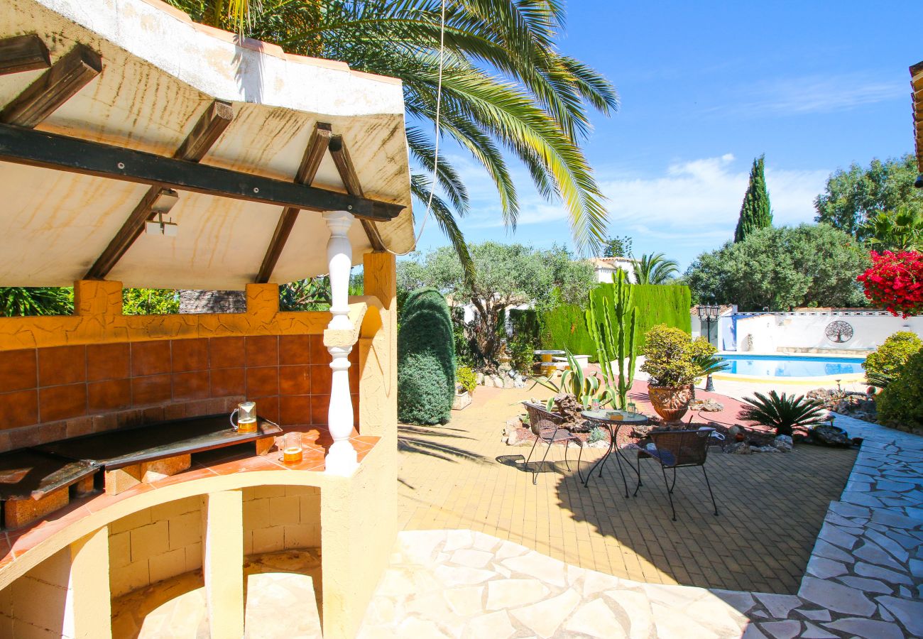 Villa en Denia - Villa con piscina privada en Denia 