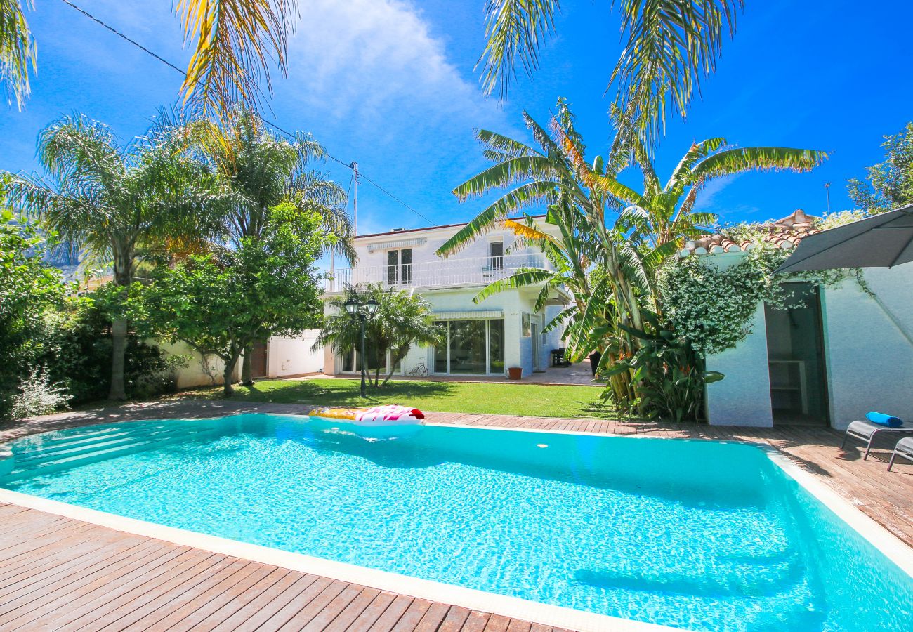 Villa en Denia - Moderna villa en Las Rotas con aire acondicionado