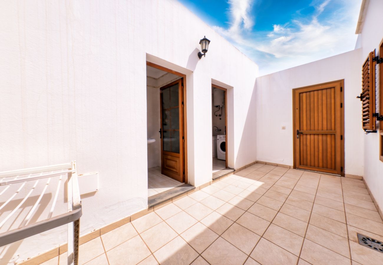 Casa en Puerto Calero - Casa Guayre - piscina privada, barbacoa, zona relax, aire acondicionado 