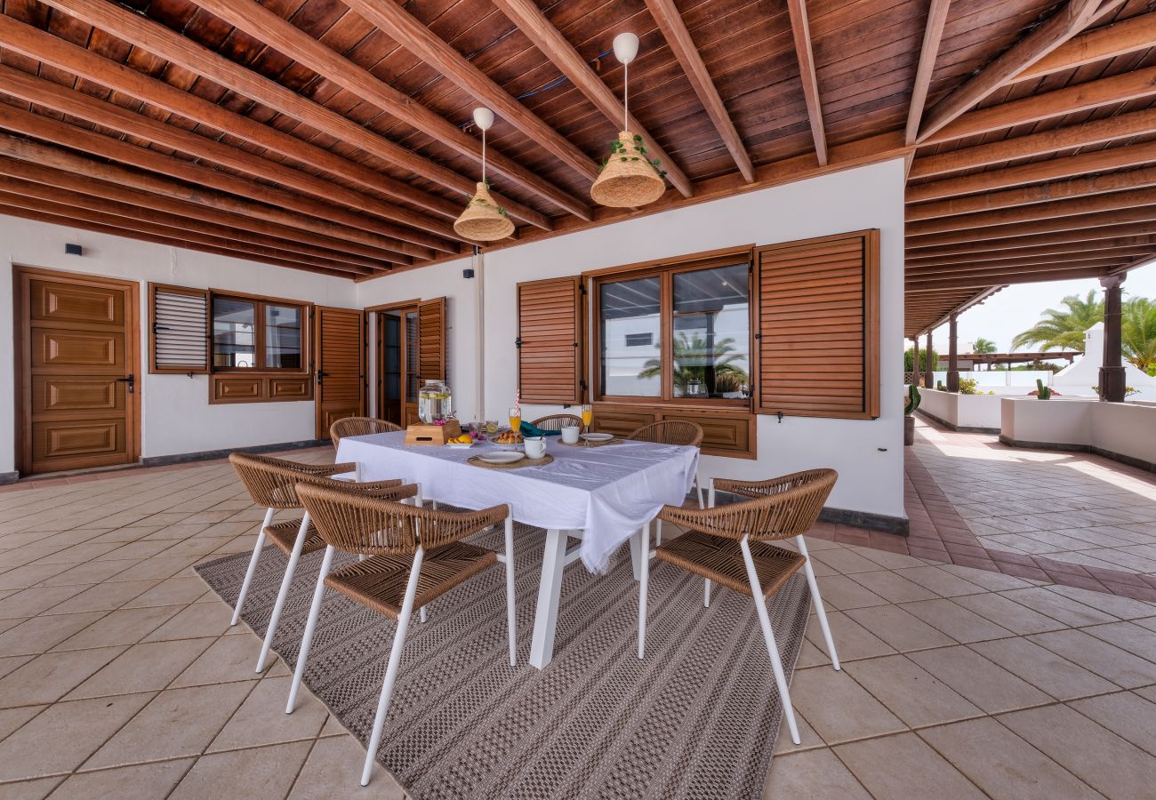 Casa en Puerto Calero - Casa Guayre - piscina privada, barbacoa, zona relax, aire acondicionado 