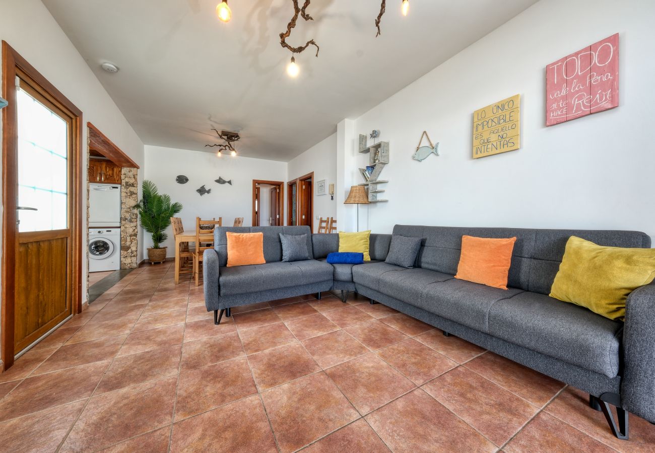 Casa en Playa Blanca - Casa Iria - 5 dormitorios, 3 baños, terraza y piscina privada