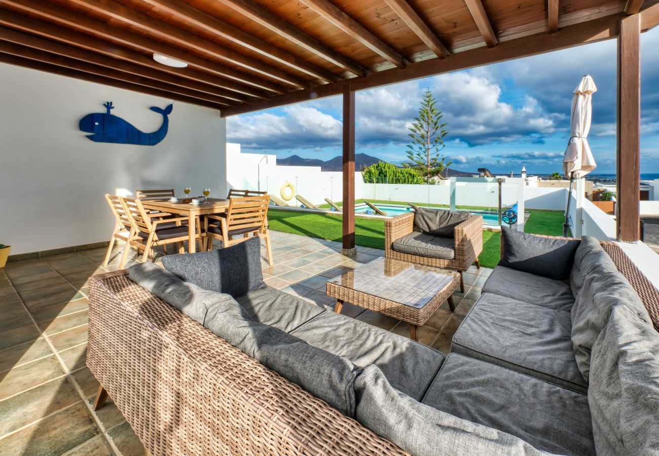 Casa en Playa Blanca - Casa Iria - 5 dormitorios, 3 baños, terraza y piscina privada