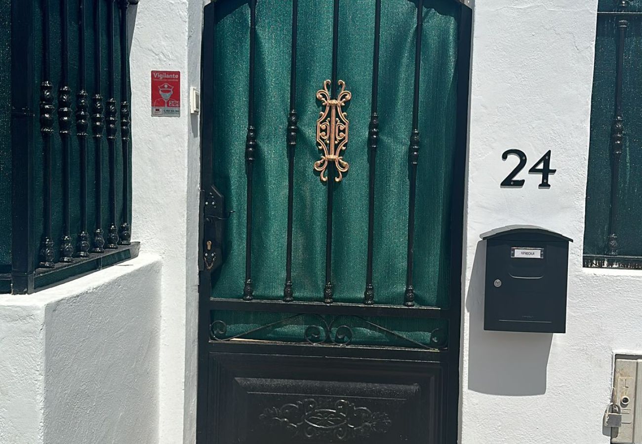 Casa en Arrecife - Villa Rosa piscina privada, aire-acondicionado 