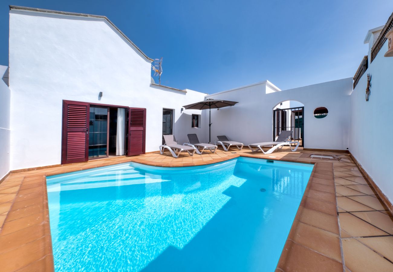 Casa en Arrecife - Villa Rosa piscina privada, aire-acondicionado 