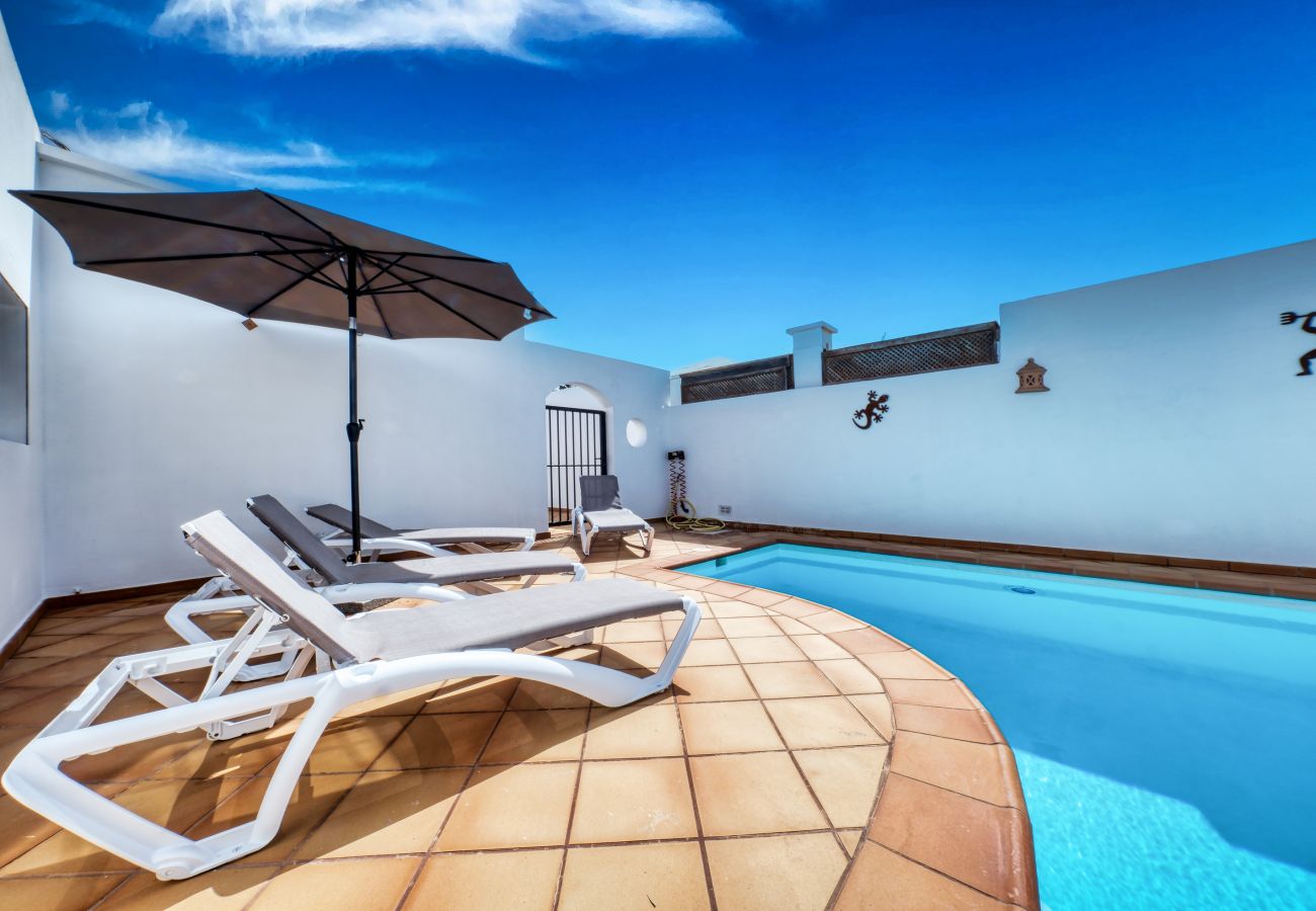 Casa en Arrecife - Villa Rosa piscina privada, aire-acondicionado 