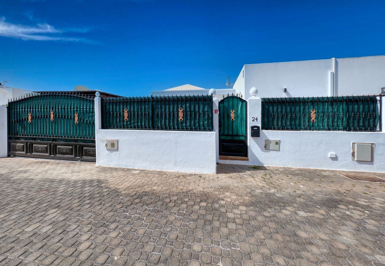 Casa en Arrecife - Villa Rosa piscina privada, aire-acondicionado 