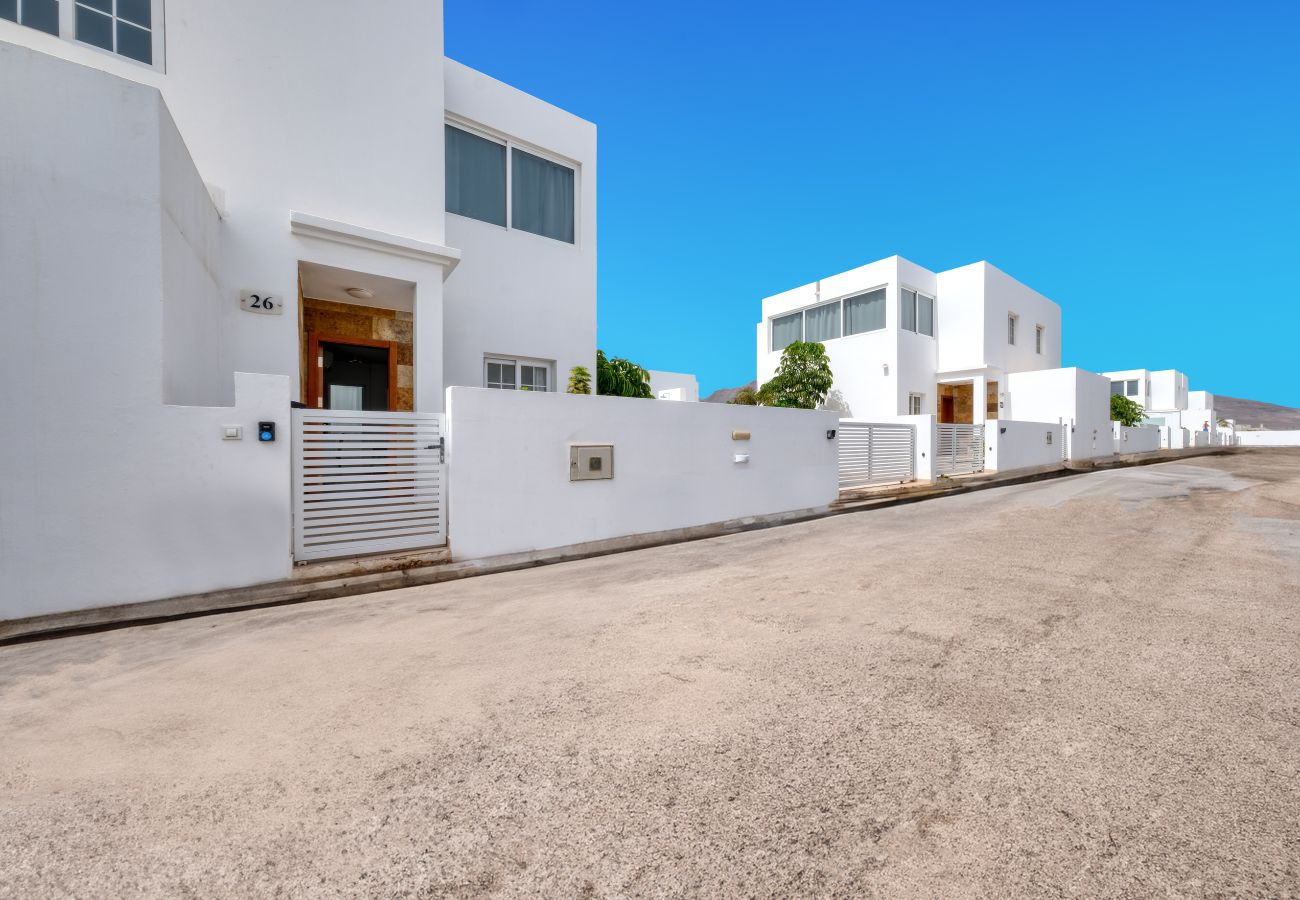 Casa en Playa Blanca - Lanzarote 2-piscina privada, barbacoa, aire acondicionado 