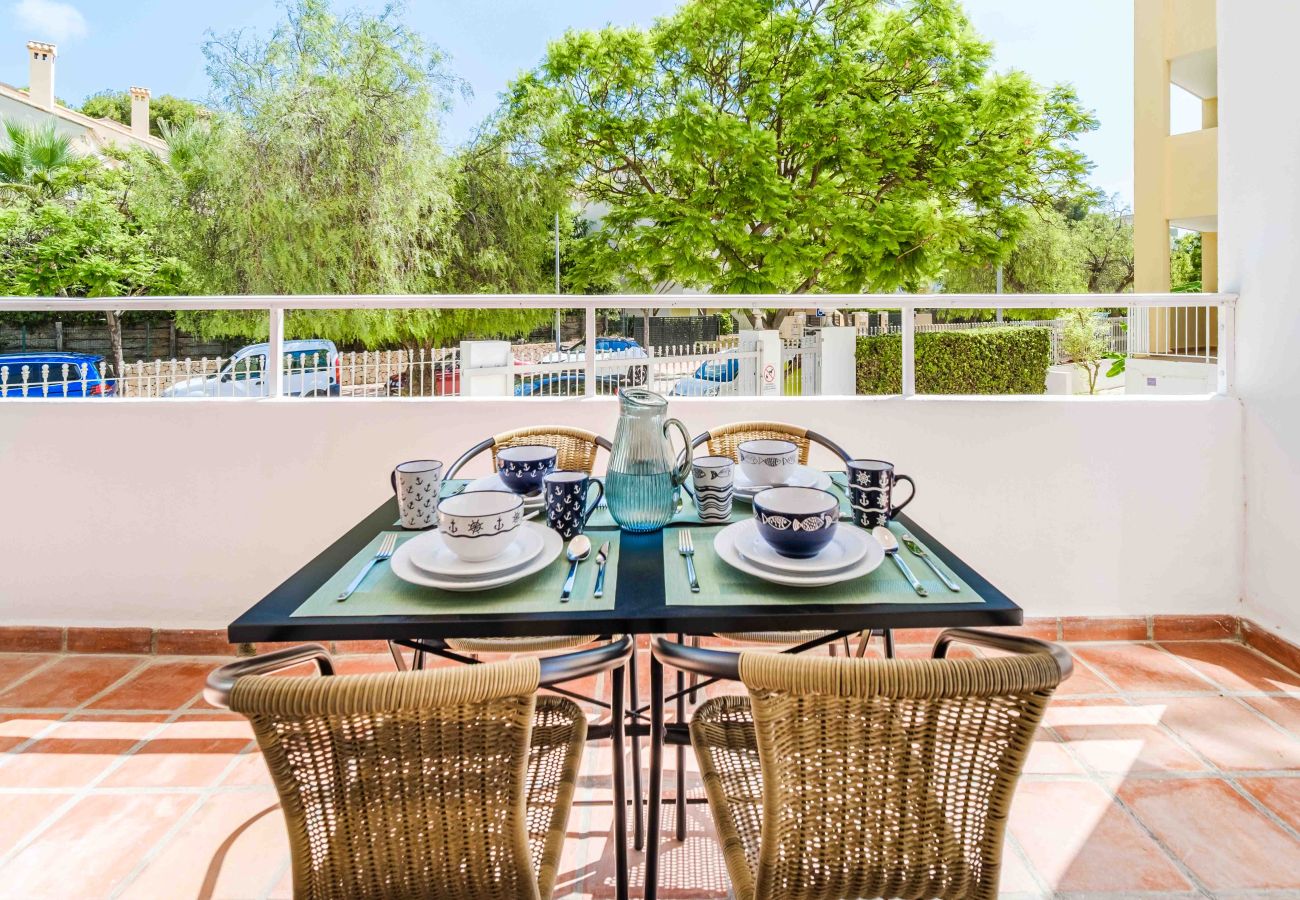 Apartamento en Javea / Xàbia - Don Pepe White Apartment, con Terraza, Wifi y Gran Piscina Comunitaria