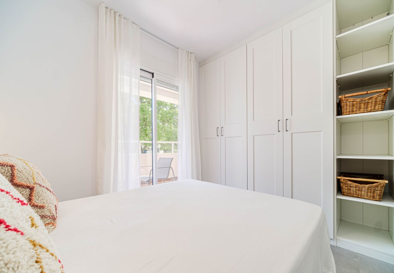 Apartamento en Javea / Xàbia - Don Pepe White Apartment, con Terraza, Wifi y Gran Piscina Comunitaria