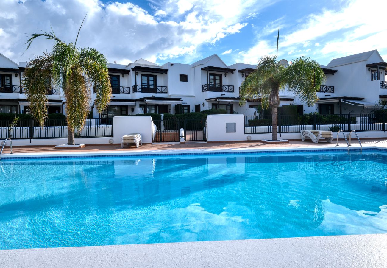 Casa en Playa Blanca - Casa Albi-piscina comunitaria