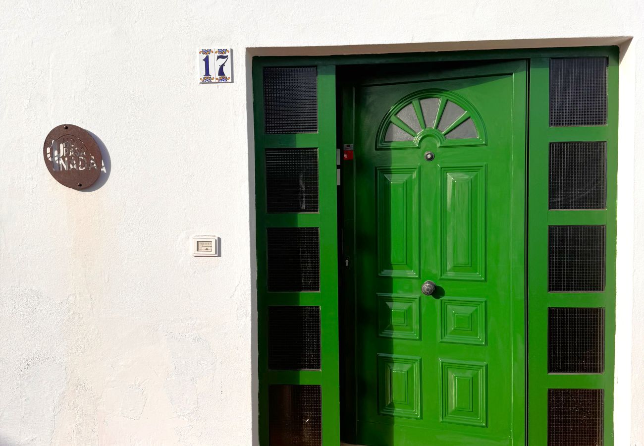 Alquiler por habitaciones en Tinajo - Casa NoPasaNada, estudio La Graciosa Sea View