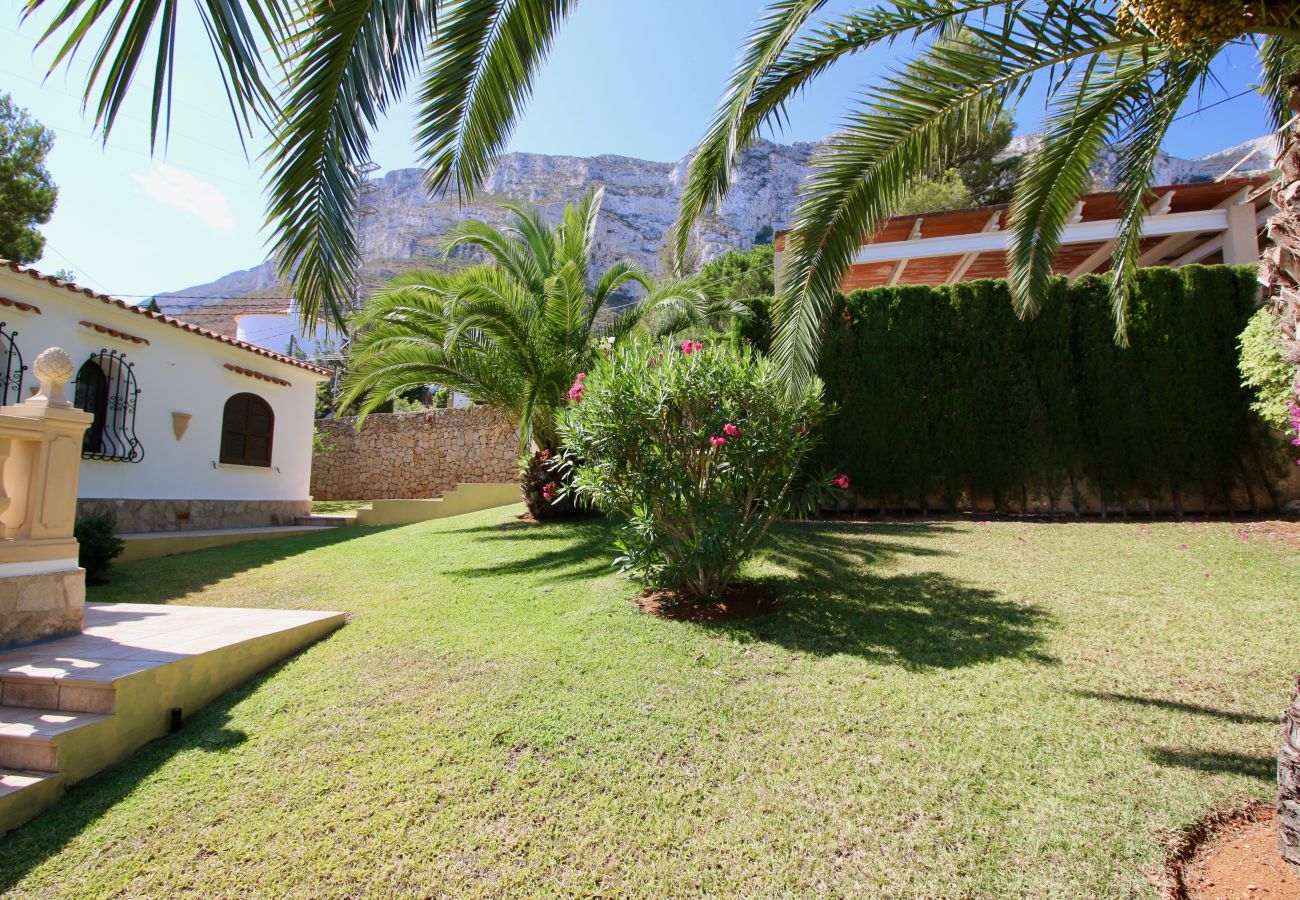 Villa in Denia - Luxuriöse Villa San Juan DH 6 Personen mit Klimaanlage und WIFI