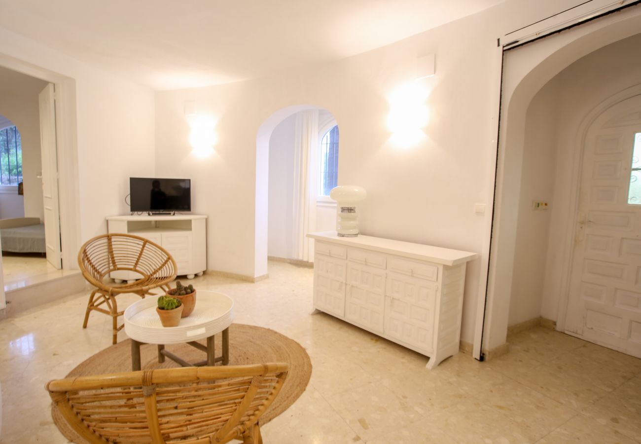 Villa in Denia - Luxuriöse Villa San Juan DH 6 Personen mit Klimaanlage und WIFI