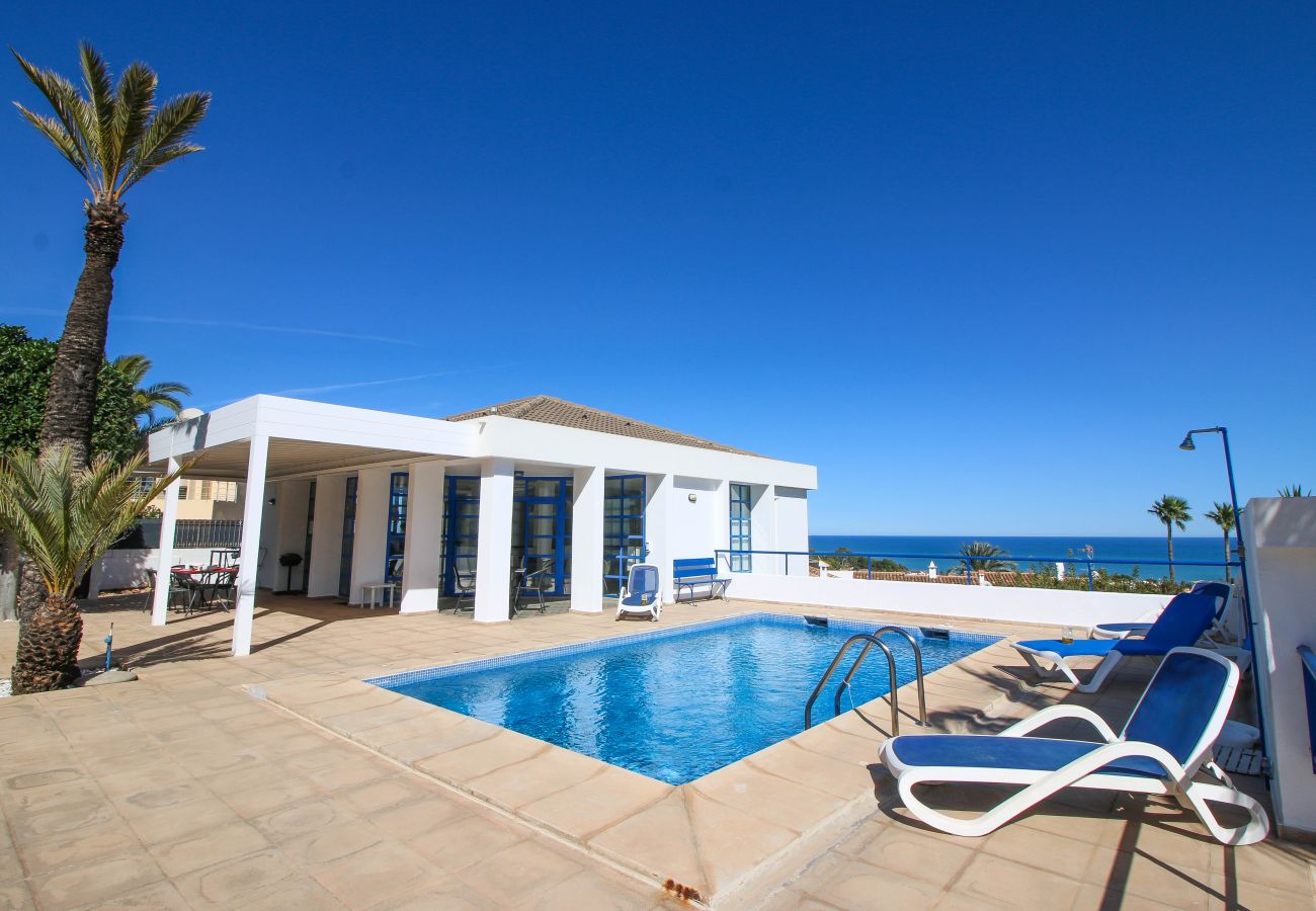 Villa in Denia - Moderne Villa mit Meerblick in Galeretes JU