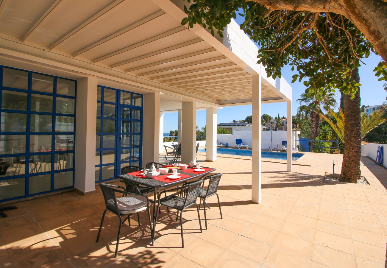 Villa in Denia - Moderne Villa mit Meerblick in Galeretes JU