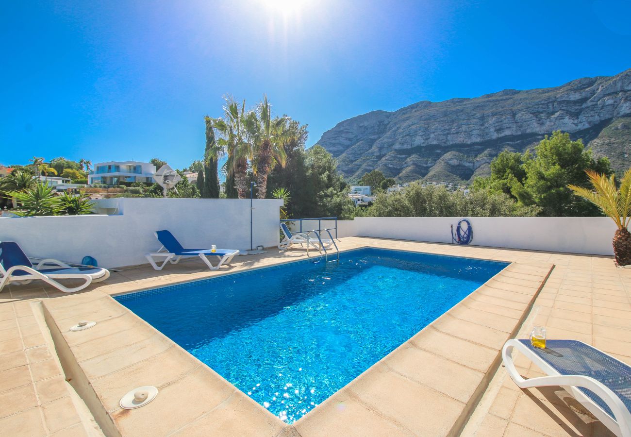 Villa in Denia - Moderne Villa mit Meerblick in Galeretes JU