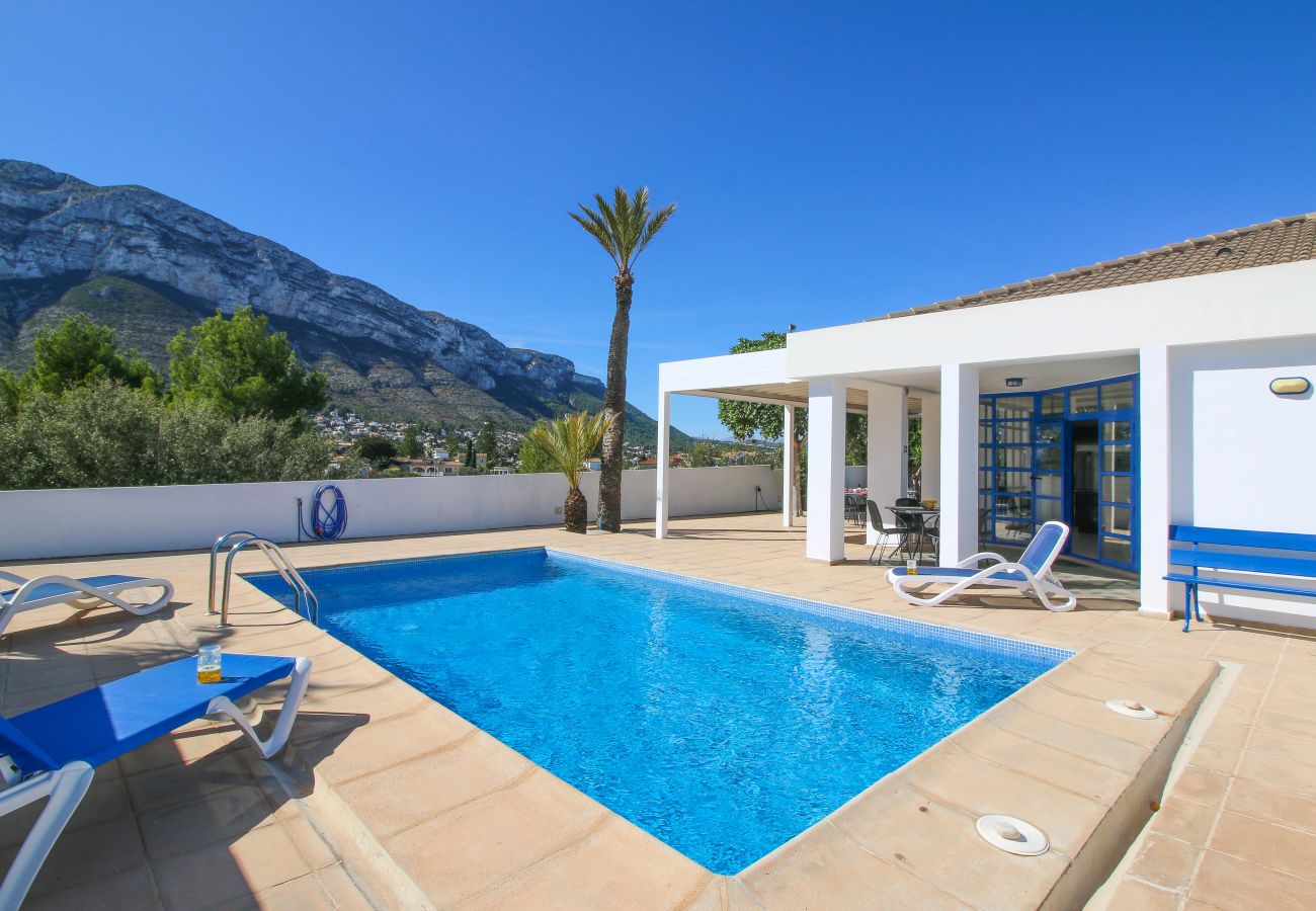 Villa in Denia - Moderne Villa mit Meerblick in Galeretes JU