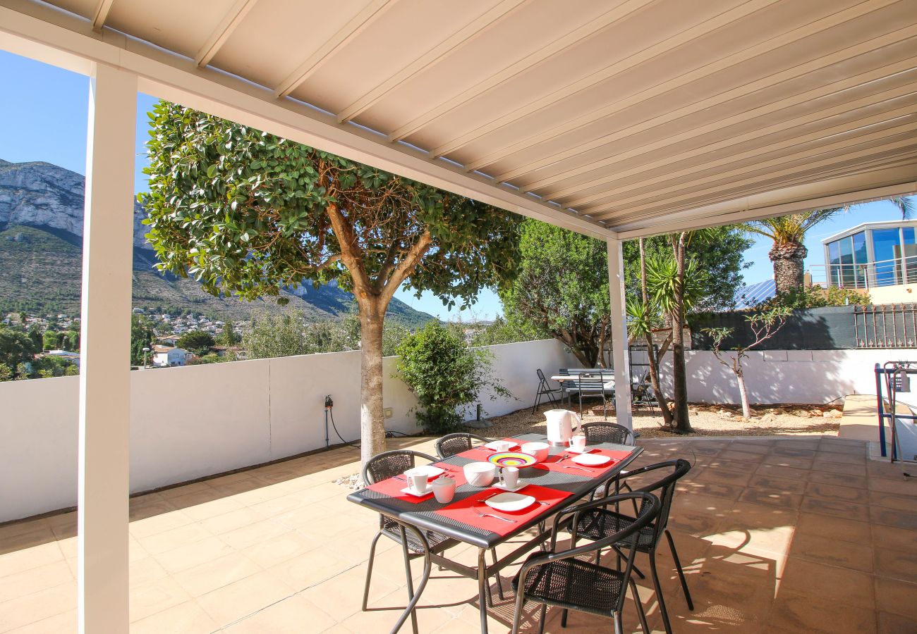 Villa in Denia - Moderne Villa mit Meerblick in Galeretes JU