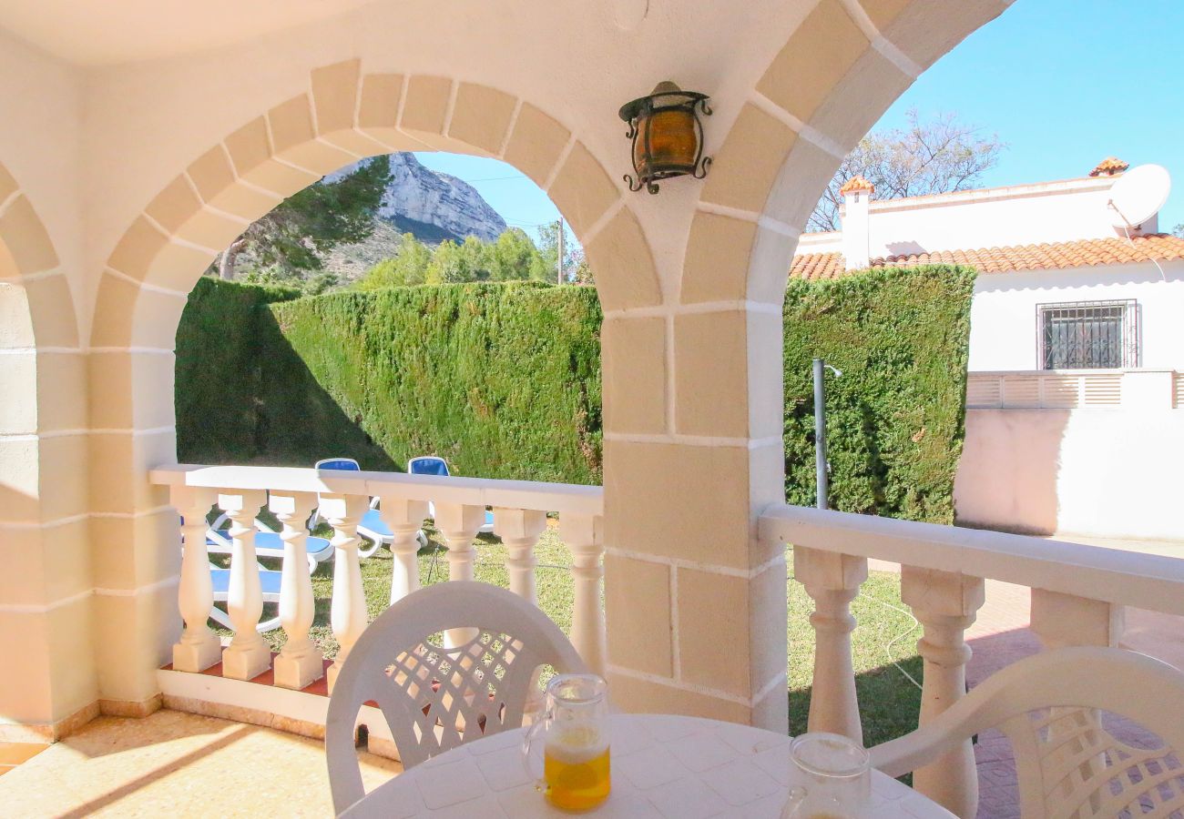 Villa in Denia - Villa mit Pool und Garten Don Quijote AM 6 Pers Denia