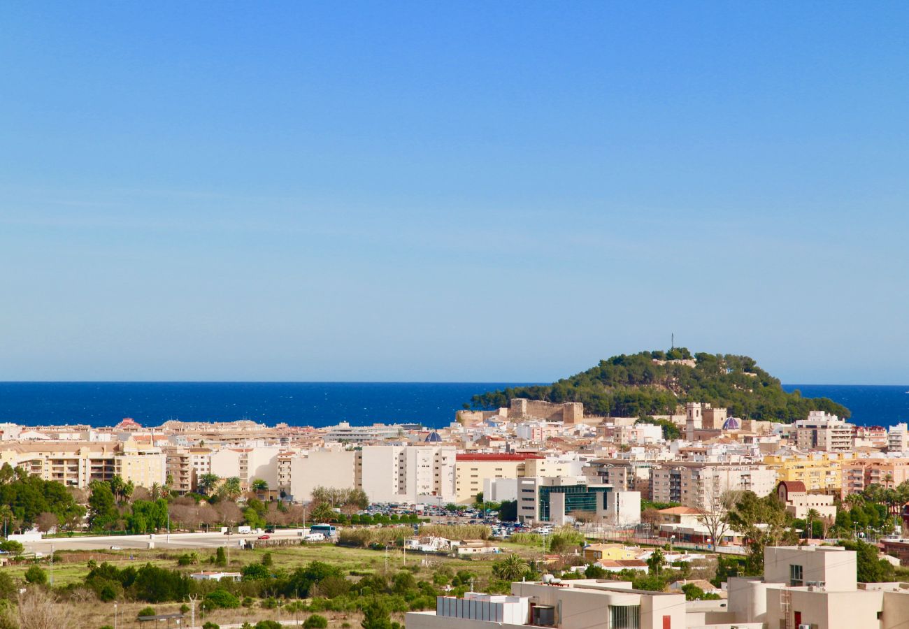 Villa in Denia - Villa mit Meerblick, Klimaanlage und Marquesa CaMar Pool für 4 Personen