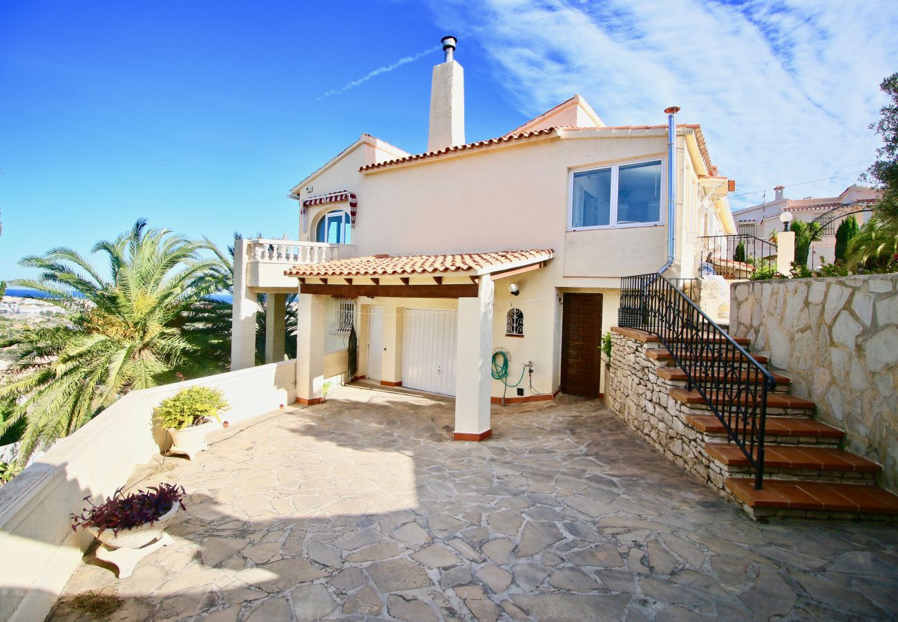 Villa in Denia - Villa mit Meerblick, Klimaanlage und Marquesa CaMar Pool für 4 Personen