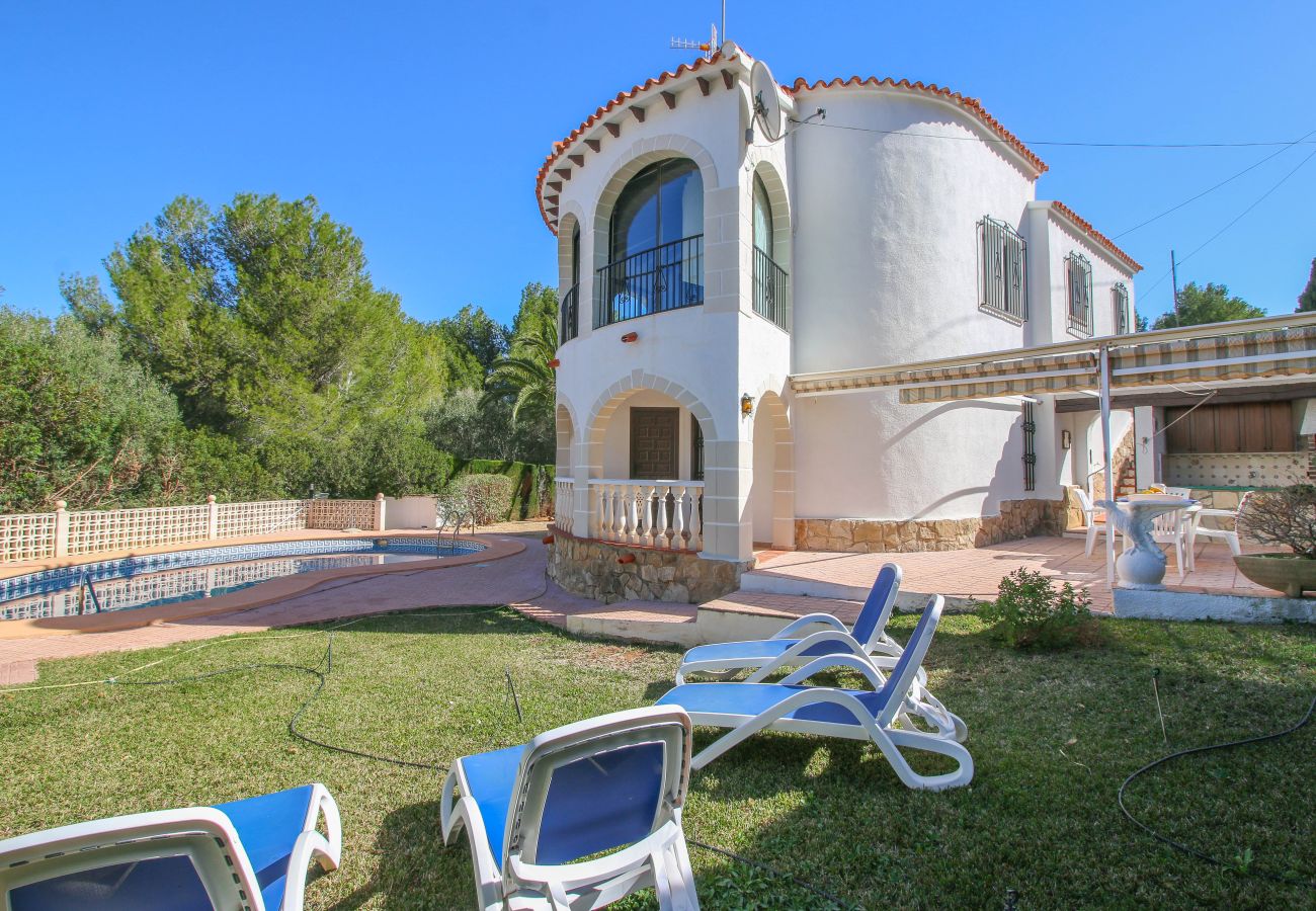 Villa in Denia - Villa mit Pool und Garten Don Quijote AM 4 Pers Denia