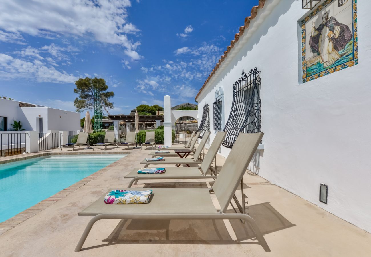 Villa in Moraira - Villa zur Miete in El Portet de Moraira, SAN VICENTE, 50 m vom Wasser und privatem Pool.