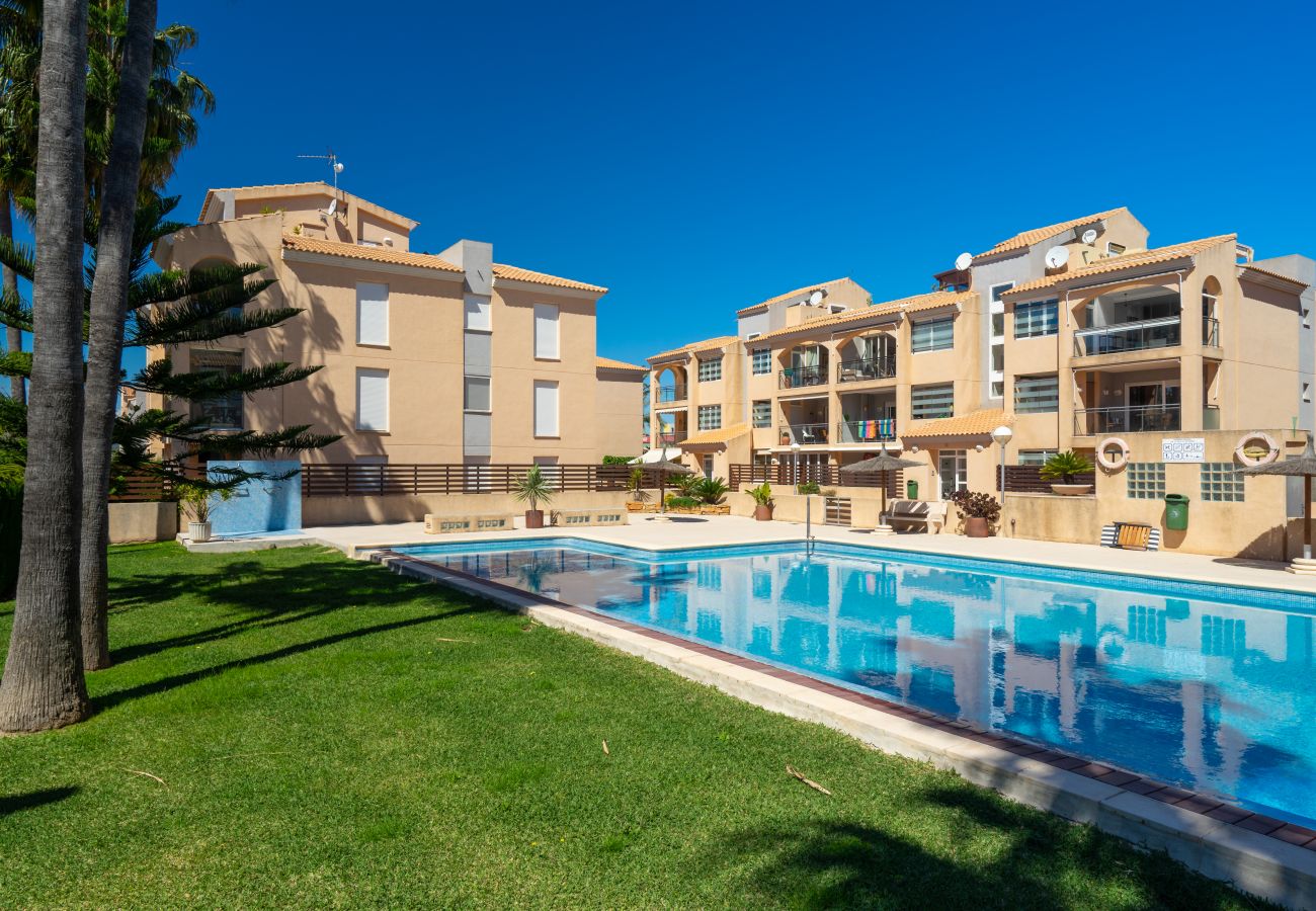 Ferienwohnung in Javea - Augusta Apartment Jávea Sur, Stilvoll mit Klimaanlage, Wifi, Terrasse und Pool