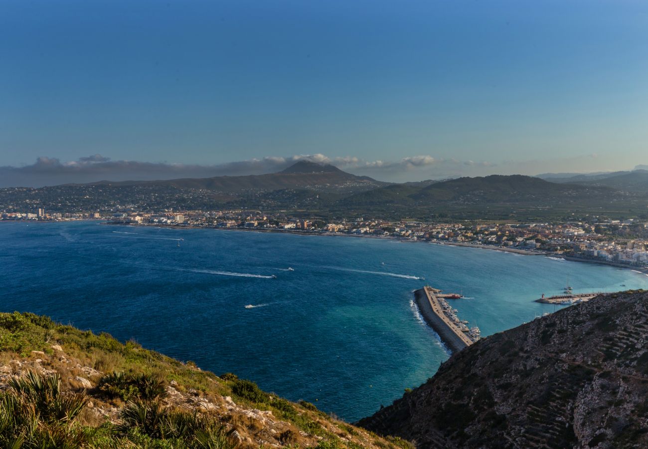 Ferienwohnung in Javea - Augusta Apartment Jávea Sur, Stilvoll mit Klimaanlage, Wifi, Terrasse und Pool