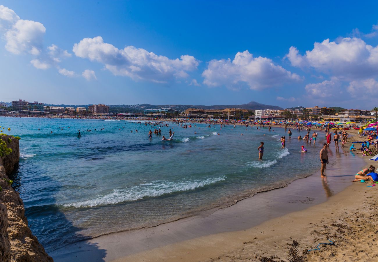 Ferienwohnung in Javea - Augusta Apartment Jávea Sur, Stilvoll mit Klimaanlage, Wifi, Terrasse und Pool